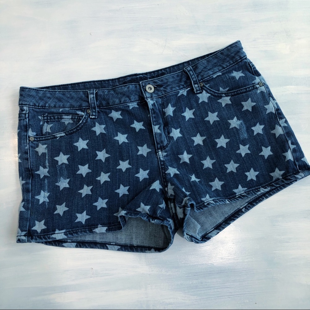 Arizona Jean Co. star shorts size 11 juniors